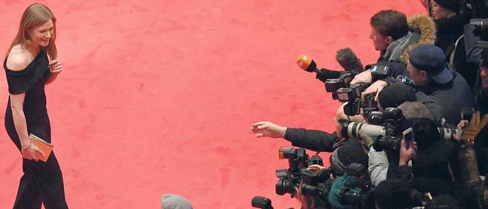 Gleichberechtigung auf dem roten Teppich. Julia Jentsch als Mitglied der Jury bei der Berlinale 2017. 