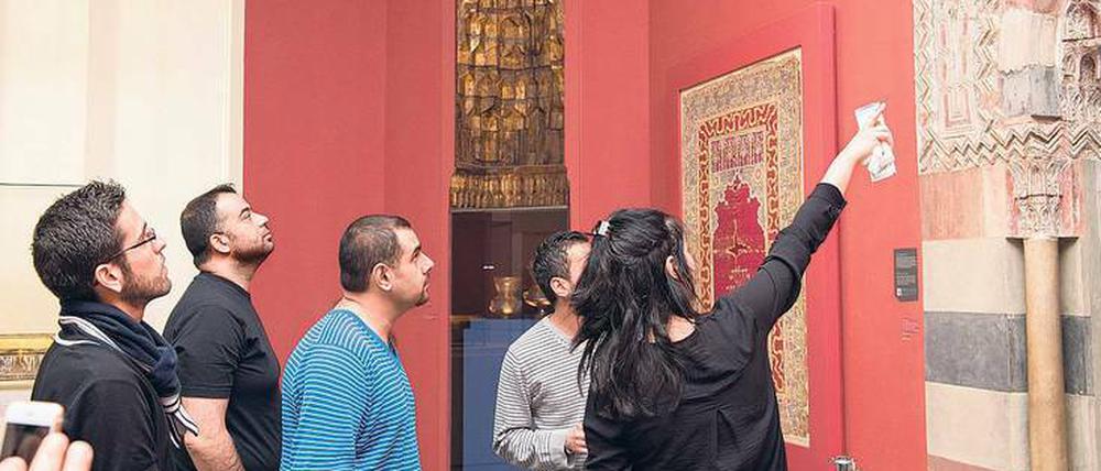Neue Formen der Vermittlung. Beim preisgekrönten Projekt „Multaka“ werden Geflüchtete zu Museumsführern ausgebildet. 