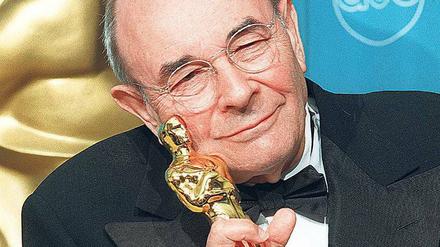 Stanley Donen erhält 1998 den Oscar fürs Lebenswerk. 