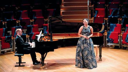 Gretchen im Glück. Die Sopranistin Golda Schultz und ihr Pianist Jonathan Ware. 