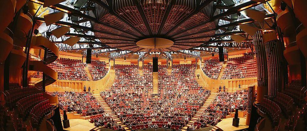 In Kölns Philharmonie wird wieder musiziert, für 100 Zuhörer. Hier ein Bild aus Vor-Corona-Tagen.