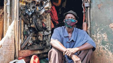 Autoverbot in Uganda. Die Corona-Pandemie sorgt für eine steigende Nachfrage nach Fahrrädern.