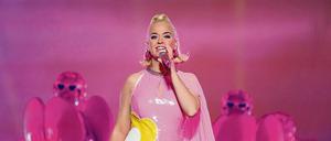 So kennt man Katy Perry, ihre Auftritte sind farblich stets perfekt aufeinander abgestimmt.