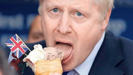 Inszenierung ist alles. Boris Johnson wurde mit markigen Sprüchen und skurrilen Auftritten Regierungschef.