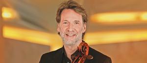 Olaf Maninger kam 1964 in Recklinghausen zur Welt, seit 1995 spielt er bei den Berliner Philharmonikern.
