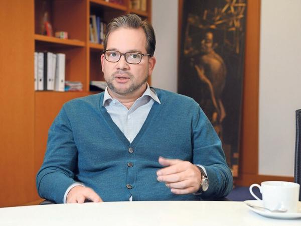 Die Wahl des SPD-Abgeordneten Florian Pronold wurde vor einem Jahr in der Kulturszene und der Politik massiv kritisiert.