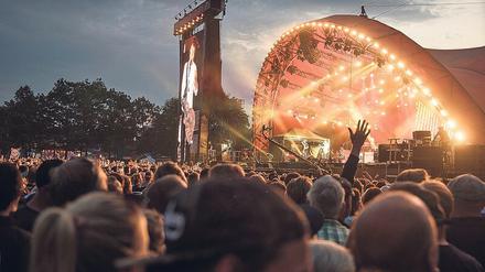 Die Orange Stage ist die Hauptbühne des Roskilde Festivals. Rund 60 000 Fans finden vor ihr Platz.