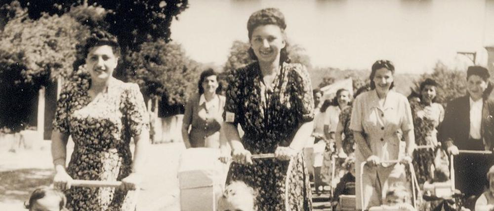 Auf in die Zukunft? Die Frauen aus dem Displaced-Persons-Lager in Landsberg (zwischen 1945 und 1950).