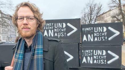 Freund der Künste. Der Atelierbeauftragte Florian Schmidt, hier bei einer Demonstration am Oranienplatz, unterstützt AbBA, die Allianz der bedrohten Atelierhäuser. 