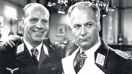 Curd Jürgens (rechts) spielte 1955 die Hauptrolle in „Des Teufels General“.