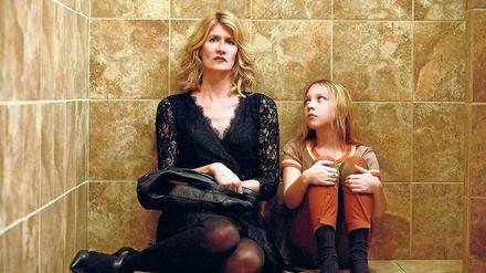 Das Kind, das ich war. Jennifer (Laura Dern) und Jenny (Isabelle Nélisse) im Missbrauchsdrama „The Tale“. 