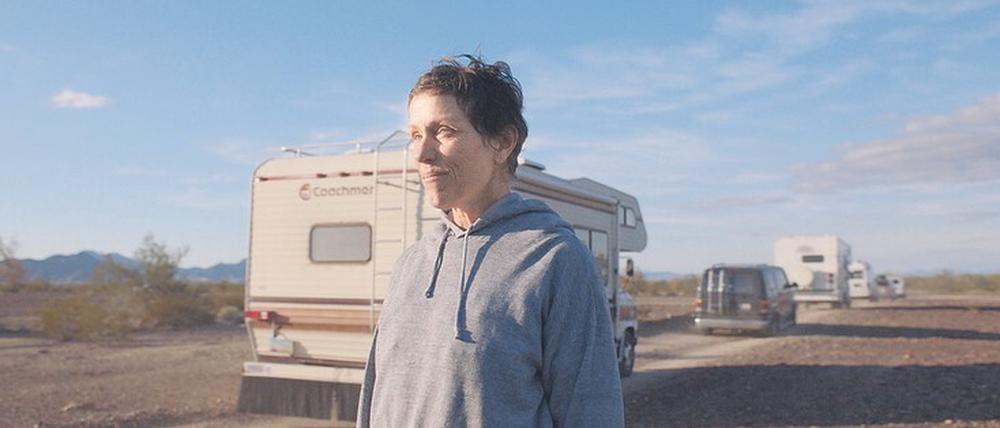 Trailerparkvolk. Frances McDormand erkundet in "Nomadland" wüste Weiten.