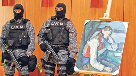Raubgut. Die Diebe kamen bewaffnet, ähnlich martialisch war die Rückgabe der Sammlung Bührle durch die serbische Polizei.