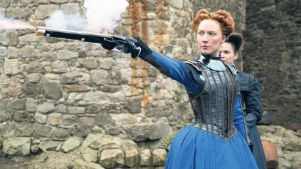 Wehrhaft. Maria Stuart (Saoirse Ronan) führte den Aufstand gegen die englische Krone an. Ihr Ziel war der Friedensschluss zwischen Katholiken und Protestanten.