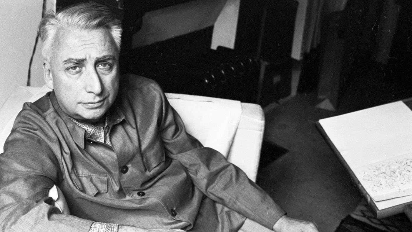 Ролан барт фото. Ролан барт семиотика поэтика. Ролан барт (1915—1980). Р барт основные идеи. Ролан барт философия.