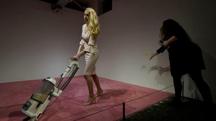 Die Kunstausstellung "Ivanka Vacuuming 2019", von Jennifer Rubell, ist in der Flashpoint Gallery in Washington bis zum 17. Februar 2019 zu sehen.