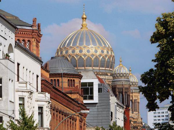 Buch über Scheunenviertel und Spandauer Vorstadt: Singende Nonnen mit der Bombe in der Hand