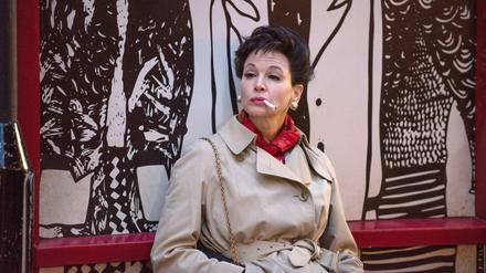 Ein Leben als Achterbahnfahrt. Renée Zellweger spielt Judy Garland mit verbürgtem Mutterwitz und singt selber berühmte Garland-Titel.
