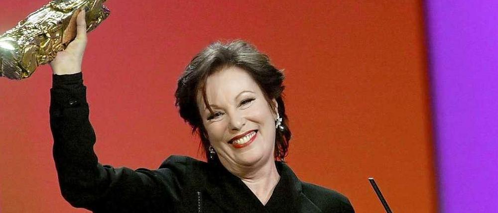 2003 erhält Bernadette Lafont den französischen Filmpreis César für ihr Lebenswerk.