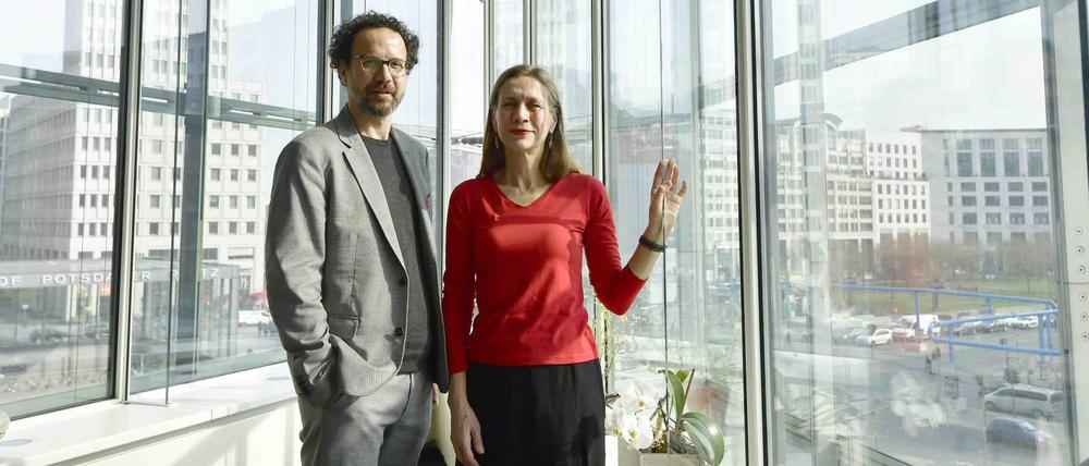 Geschäftsführerin Mariette Rissenbeek (r) and der künstlerische Leiter der Berlinale, Carlo Chatrian, richten 2020 ihrer erste Berlinale aus. 