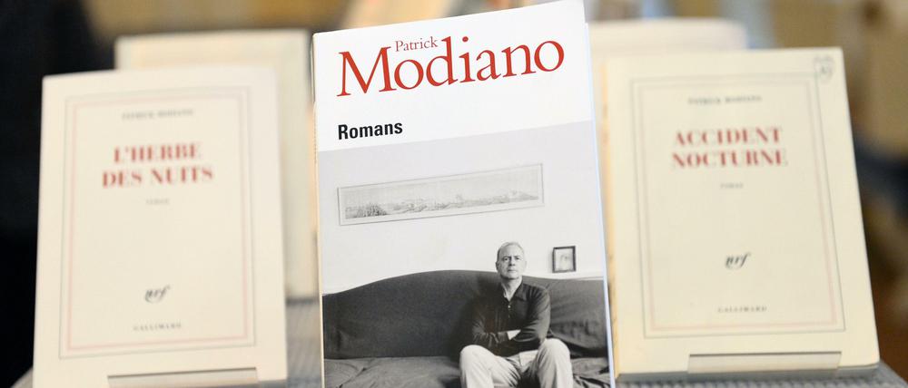 Bücher von Patrick Modiano.