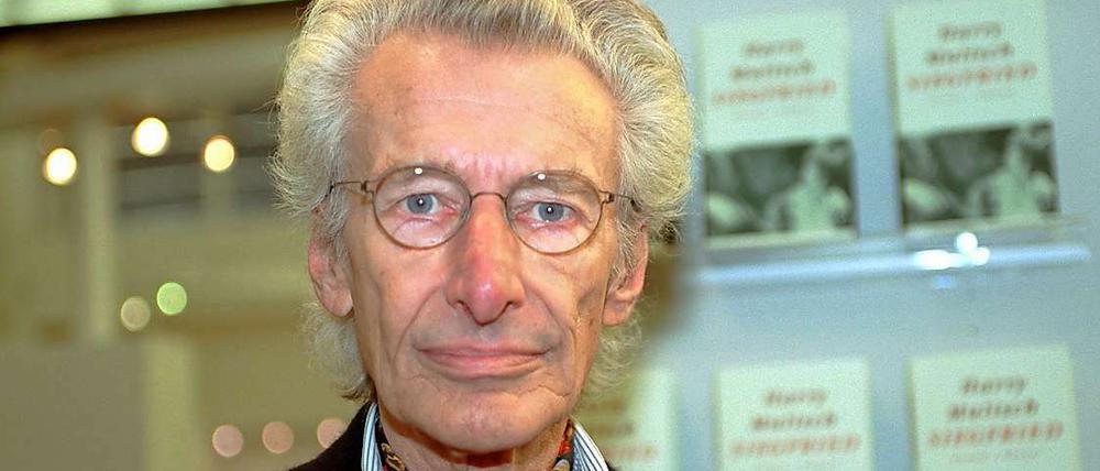 Der niederländische Schriftsteller Harry Mulisch ist tot. 