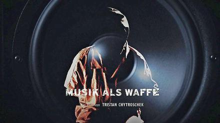 Der Dokumentarfilm zeigt, wie in Kriegen Musik als Waffe eingesetzt wird. Auf dem Titelbild ist ein Gefangener vor einer Lautsprecher-Membran zu sehen. 
