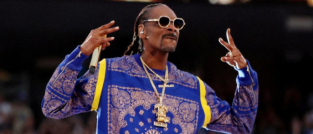 Der Rapper Snoop Dogg in der Halbzeitshow des Super Bowls.