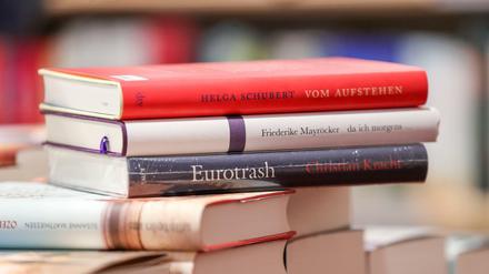 Drei der für den Preis der Leipziger Buchmesse nominierten Titel in der Kategorie Belletristik