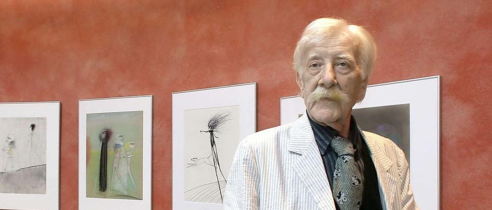 Der Künstler Paul Wunderlich wurde 1927 in Eberswalde geboren. Das Foto zeigt den Künstler in dem nach ihn benannten Verwaltungszentrum.