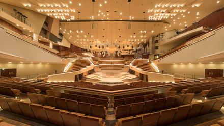 Kostspielig. Für einen Auftritt samt Generalprobe in der Berliner Philharmonie werden 16 000 Euro fällig.