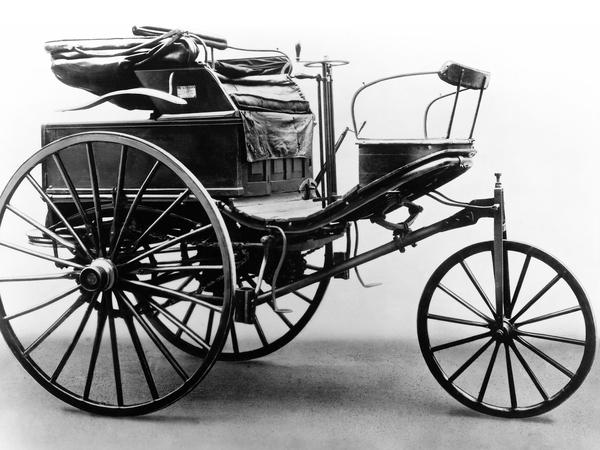 Das erste Auto überhaupt: der dreirädrige „Benz-Patent-Motorwagen“, 1886.