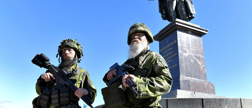 Keine Panik. Schwedische Reservesoldaten in Stockholm