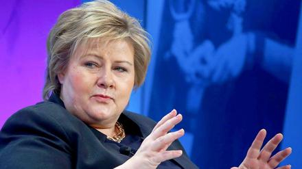 Norways Prime Minister Erna Solberg is not frightened of the low oil prize. She expects it to rise again. 