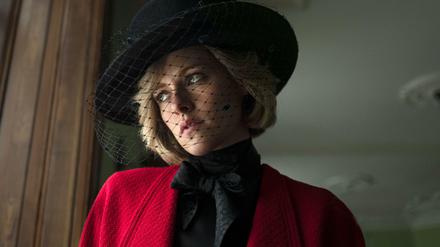 Kirsten Stewart als Lady Diana in “Spencer”, dem zweiten Biopic von Pablo Larraín. Der Film läuft in Venedig.