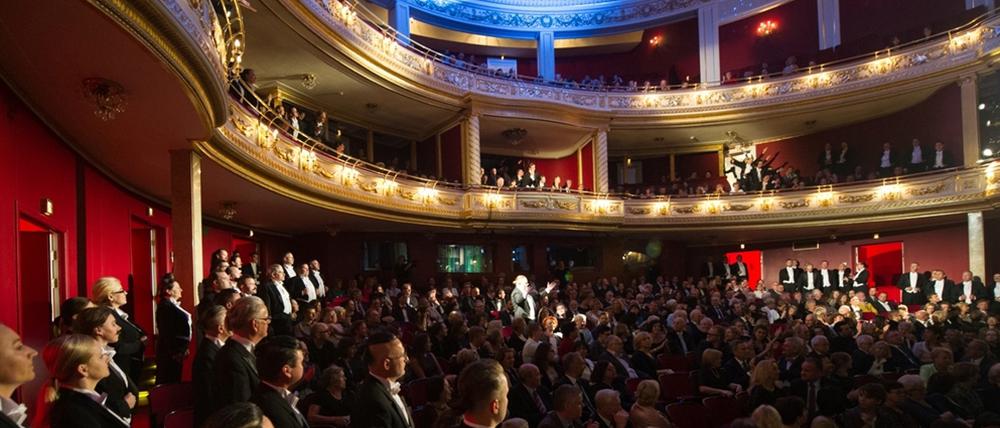 In der "Halka"-Inszenierung des Teatr Wielki Poznan wird der Chor zum Teil des Publikums.