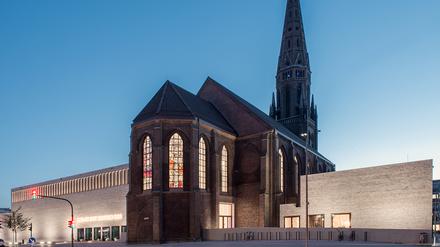 Kanzlerin Merkel empfiehlt, es bei der Wiedereröffnung der Kulturstätten zu halten wie die Kirchen. Das Bochumer Musikforum entstand rund um eine entwidmete katholische Kirche. 