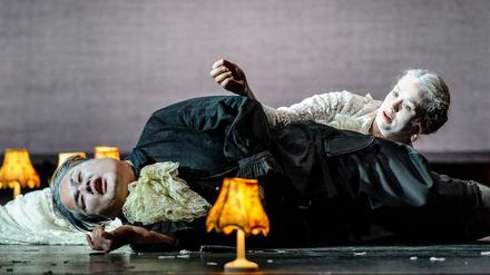 Syung Kyu Park und Leah Allen in Verdis "Ernani" bei den Opernfestspielen Heidenheim