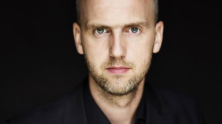 Der niederländische Dirigent Peter Dijkstra wurde 1978 geboren. 