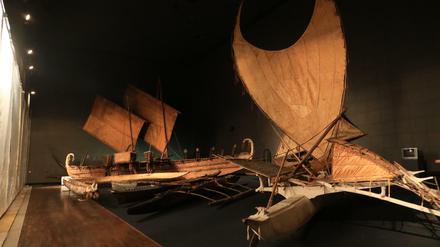 Zu neuen Ufer. Die Südsee-Boote des Ethnologischen Museums noch in ihrer ursprünglichen Dahlemer Aufstellung.