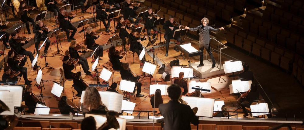 Kandidat für die ARD-Mediathek: Robin Ticciati dirigiert das Deutsche Symphonie-Orchester.