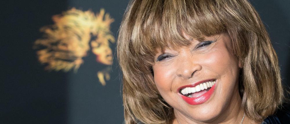 Stehauffrau. Die Sängerin Tina Turner, hier 2018 bei einem Fototermin zum Musical „Tina - Das Tina Turner Musical“