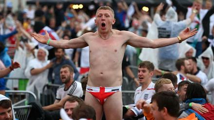 Ein englischer Fan während des Viertelfinales England gegen Ukraine.