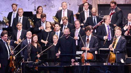 25.06.2022, Berlin: Die Berliner Philharmoniker mit Dirigent Kirill Petrenko.