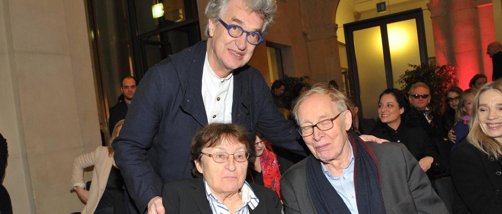 Wim Wenders, Erika und Ulrich Gregor bei einer Filmparty im Jahr 2017.