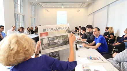 Deutsche Medien kennen lernen: Geflüchtete Journalisten beim Tagesspiegel-Workshop.