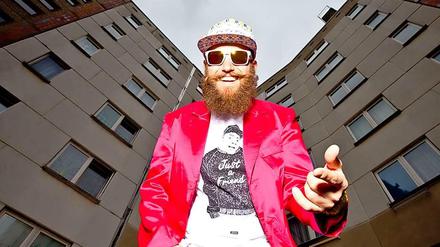 Vom Plattenbau zum Plattenteller: Berlins Hip Hop-Spaßvogel MC Fitti.