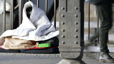 Ohne Obdach, ohne Lobby: Obdachloser in Berlin-Mitte im Januar
