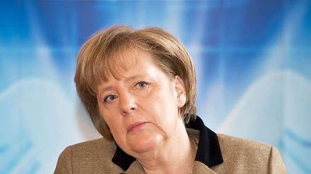 Dass Kanzlerin Merkel beim Schuldenabbau in Europa eine Vorreiterrolle übernommen hat, darf ihr nicht den Blick darauf versperren, dass andere EU-Mitglieder es mit der Etatdisziplin nicht so genau nehmen können. 