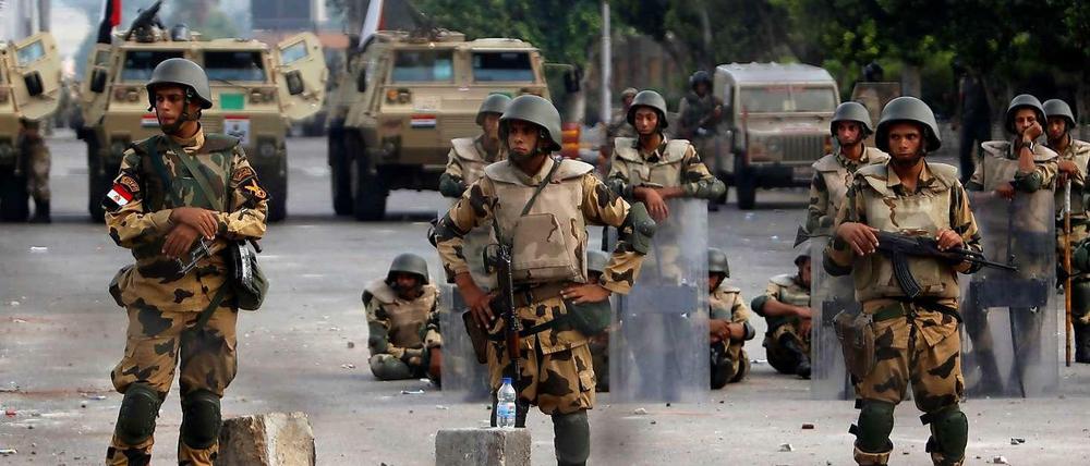 Krise in Ägypten Armee und Polizei Pakt mit dem Teufel
